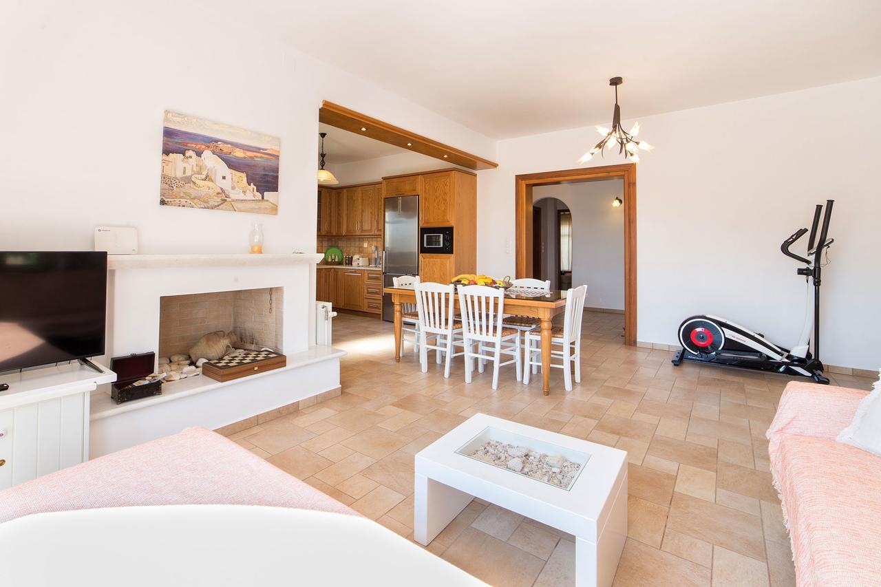 Villa San Dimitrio House On The Beach Логарас Экстерьер фото