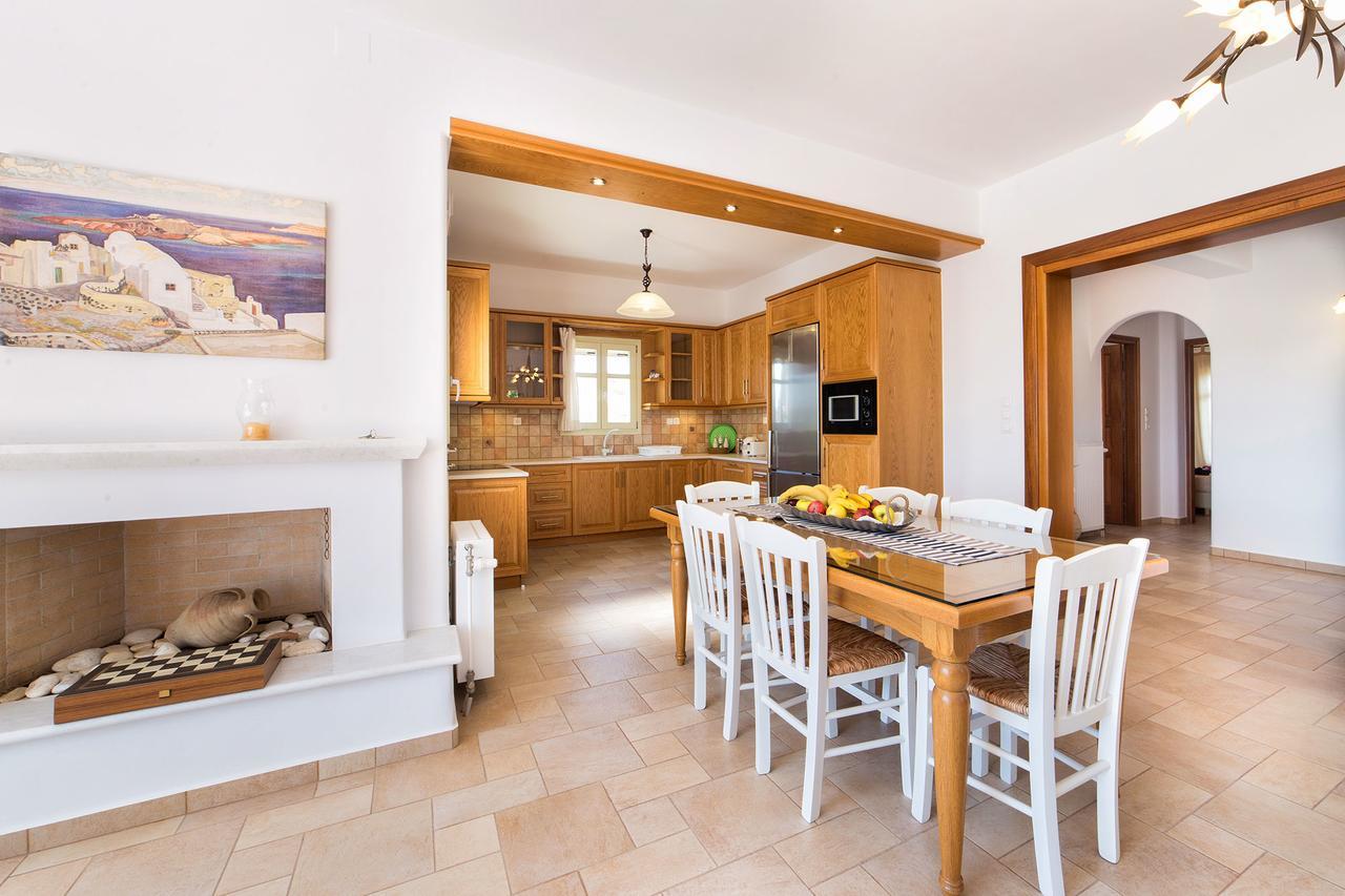 Villa San Dimitrio House On The Beach Логарас Экстерьер фото